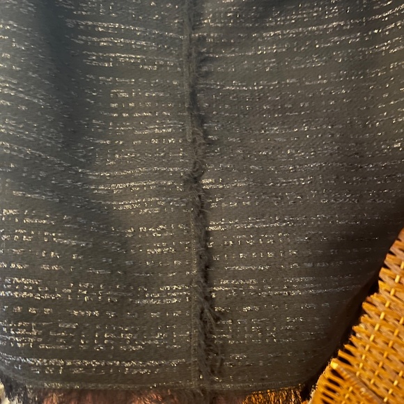 Trina Turk Los Angeles Distressed/Tweed Style Black/Silver Mini Skirt / Size 10 - Picture 9 of 10